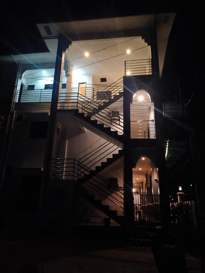 Junie Pension House โมอัลโบอัล ภายนอก รูปภาพ